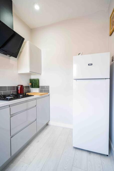 Modern Flat In Moseley With Free Parking Apartment Birmingham Luaran gambar